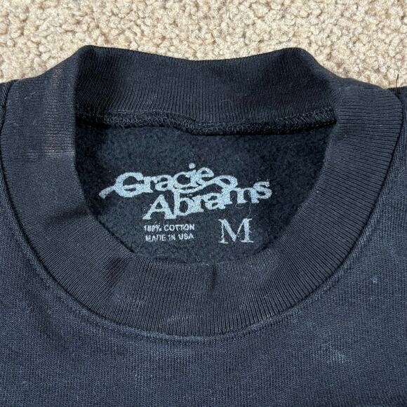 Gracie Abrams This Is What It Feels Like Tour Sweatshirt Mens Medium Music Merch - Picture 8 of 8